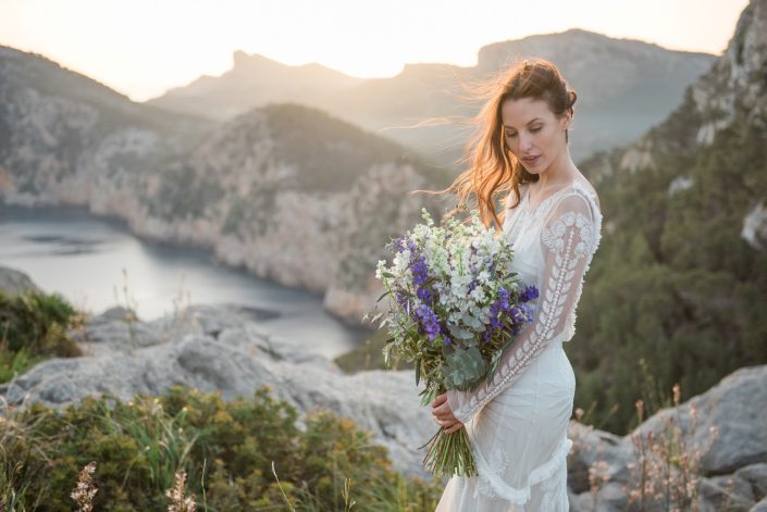 Boho inspired sunrise shoot Mallorca